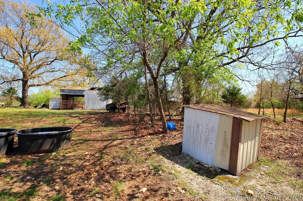 465501 E 800 ROAD Stilwell, OK 74960