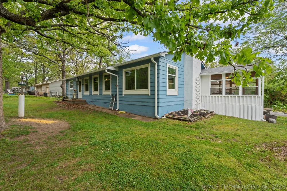 62521 E 252 ROAD Grove, OK 74344