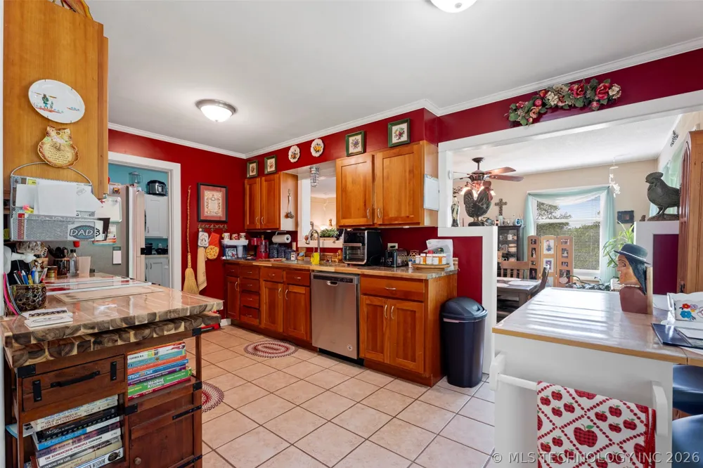 62521 E 252 ROAD Grove, OK 74344