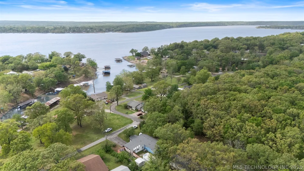 62521 E 252 ROAD Grove, OK 74344