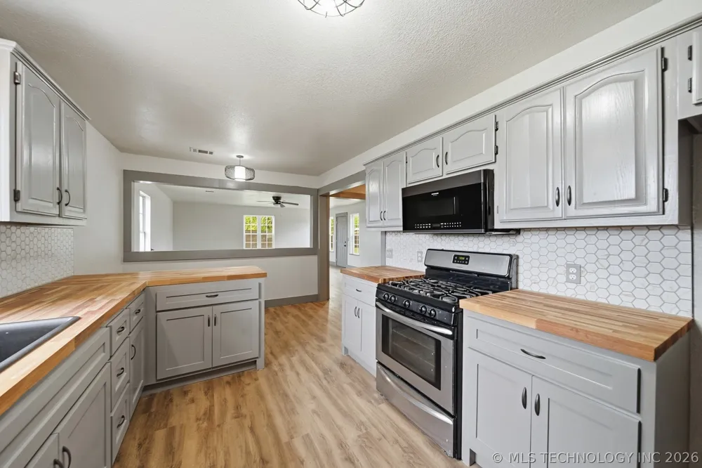 395 B STREET NW Inola, OK 74036