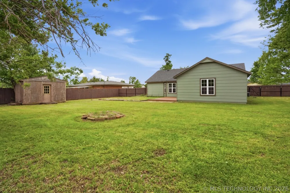 395 B STREET NW Inola, OK 74036