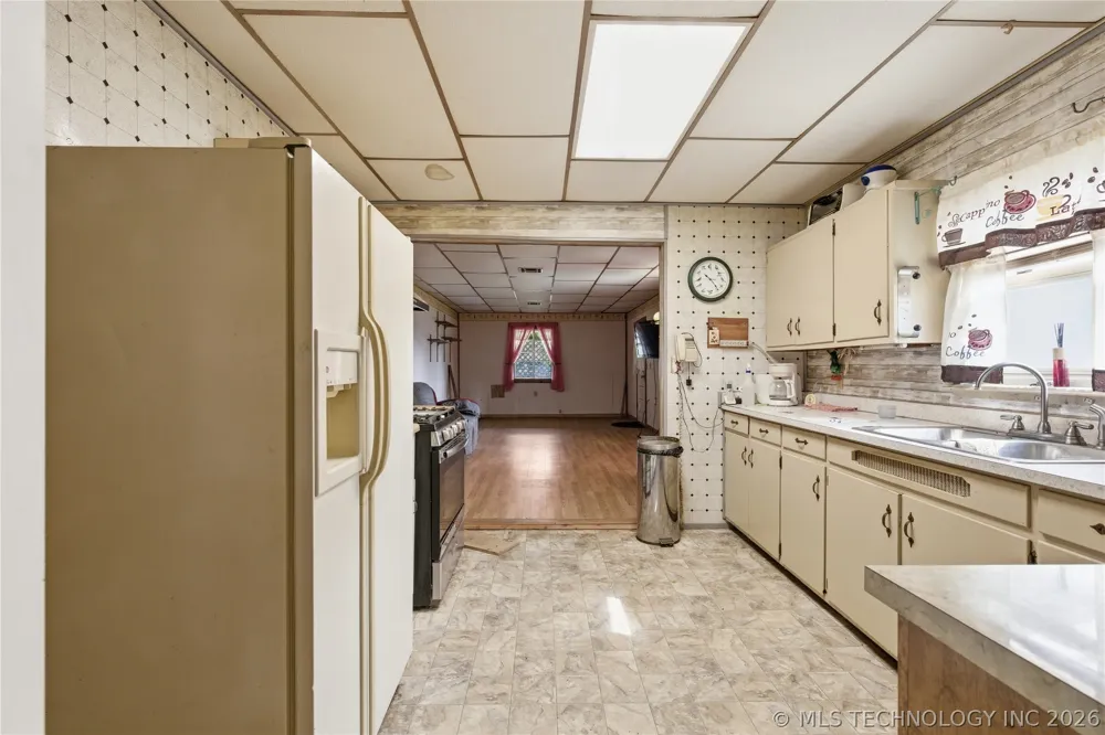 20571 County Road 1600 Stonewall, OK 74871