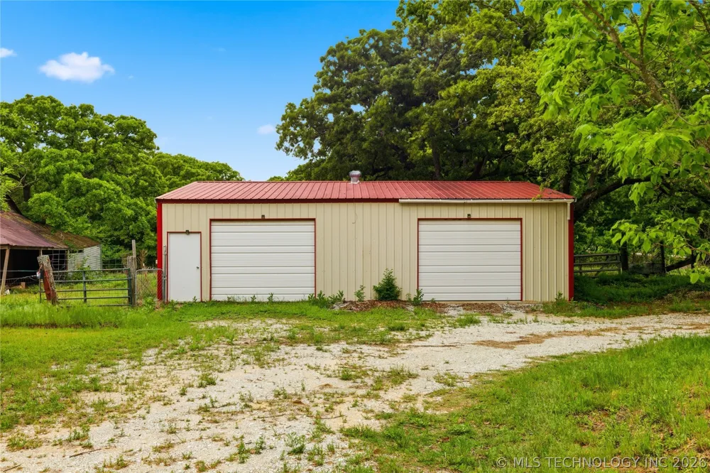 20571 County Road 1600 Stonewall, OK 74871