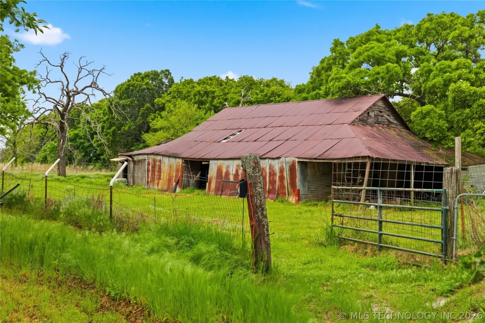 20571 County Road 1600 Stonewall, OK 74871