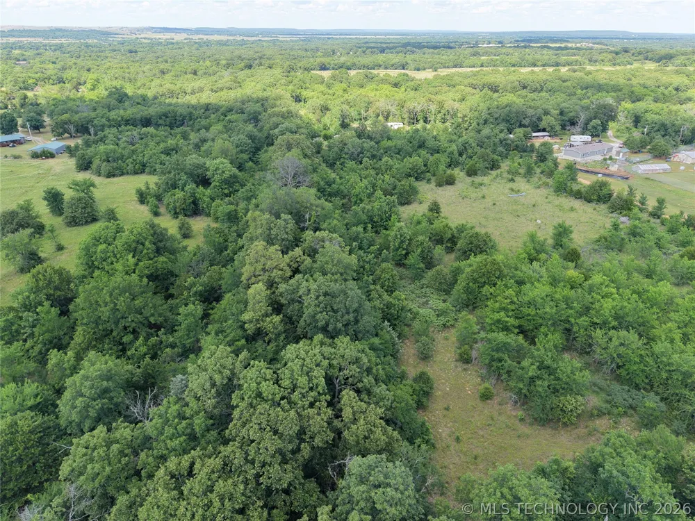 7504 Fig Road Henryetta, OK 74437