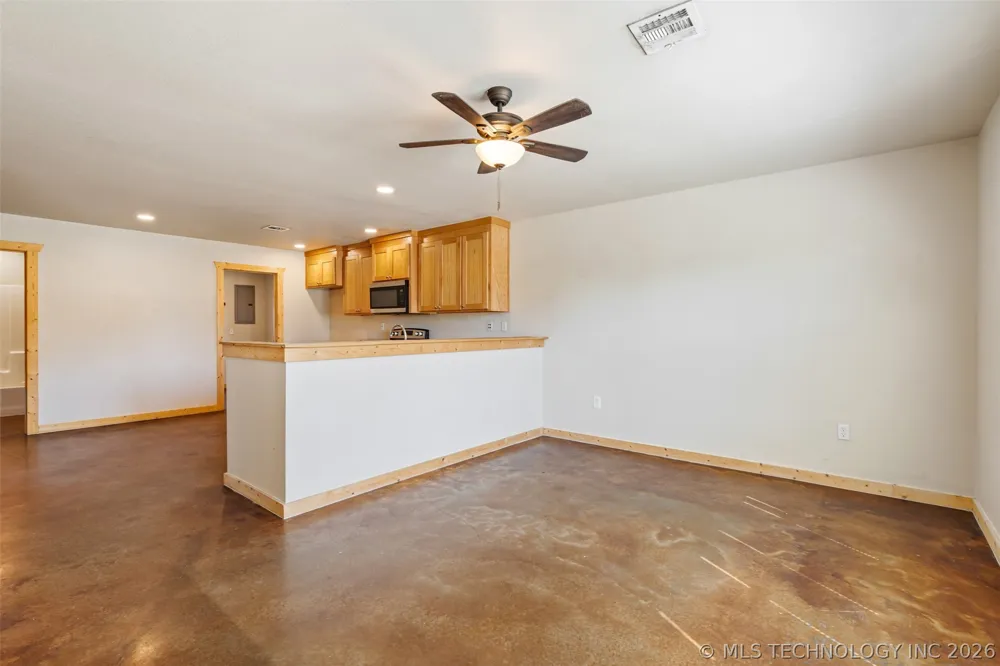 13001 Owen Lane #13003 Thackerville, OK 73459
