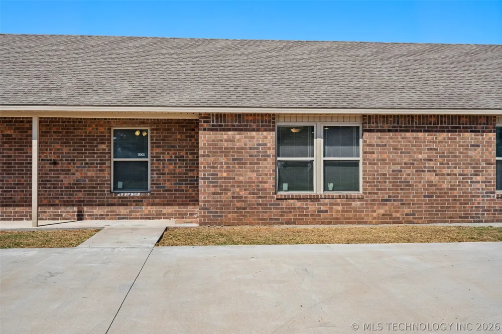 13001 Owen Lane #13003 Thackerville, OK 73459