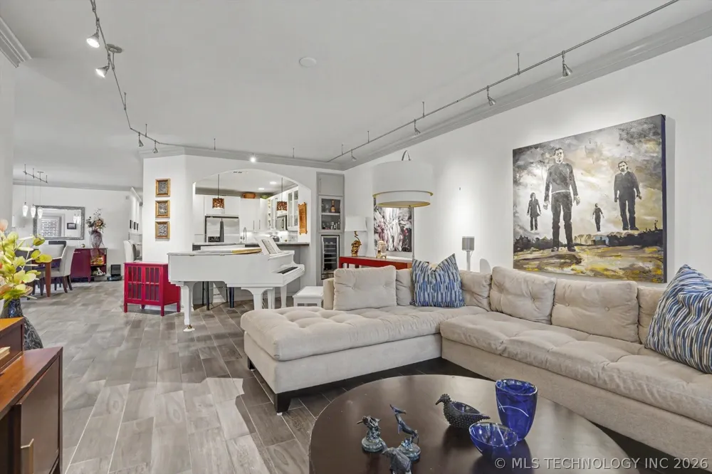 726 S Owasso Avenue #B Tulsa, OK 74120