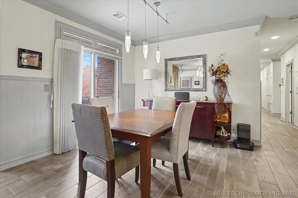 726 S Owasso Avenue #B Tulsa, OK 74120