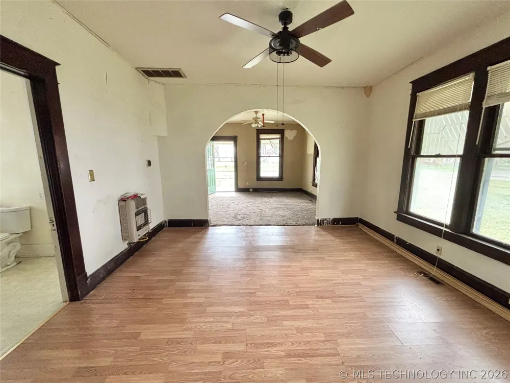 447 Thompson Vinita, OK 74301
