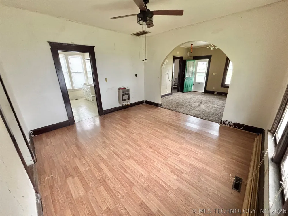 447 Thompson Vinita, OK 74301