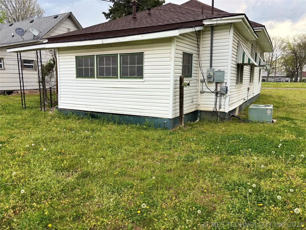 447 Thompson Vinita, OK 74301
