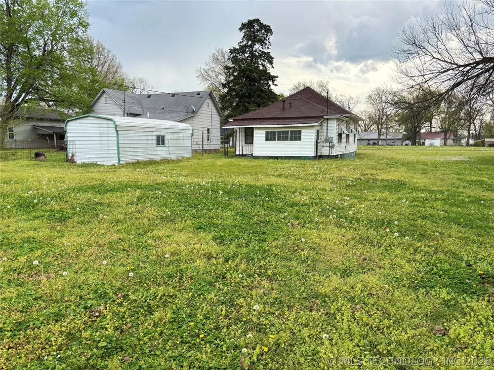 447 Thompson Vinita, OK 74301