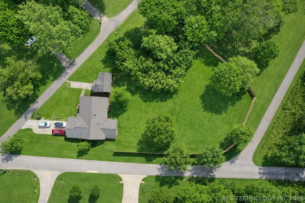 20 Brookwood Drive Eufaula, OK 74432