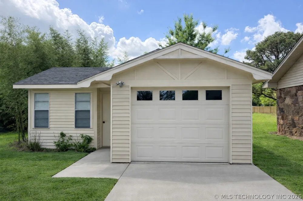 20 Brookwood Drive Eufaula, OK 74432