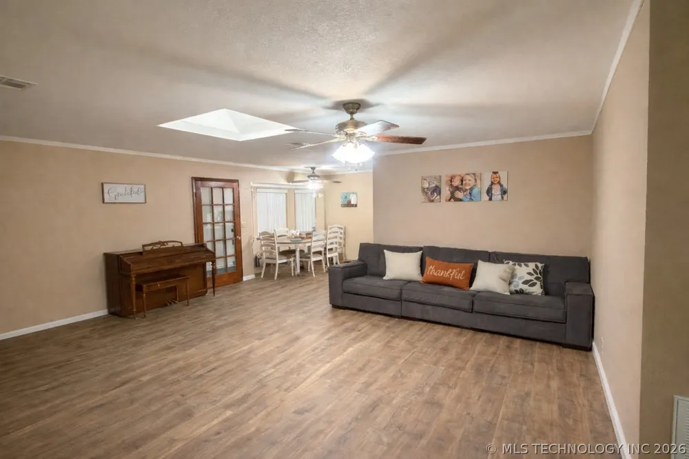 20 Brookwood Drive Eufaula, OK 74432