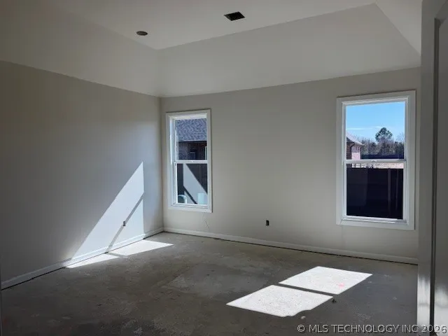 3709 W Laredo Street Broken Arrow, OK 74012