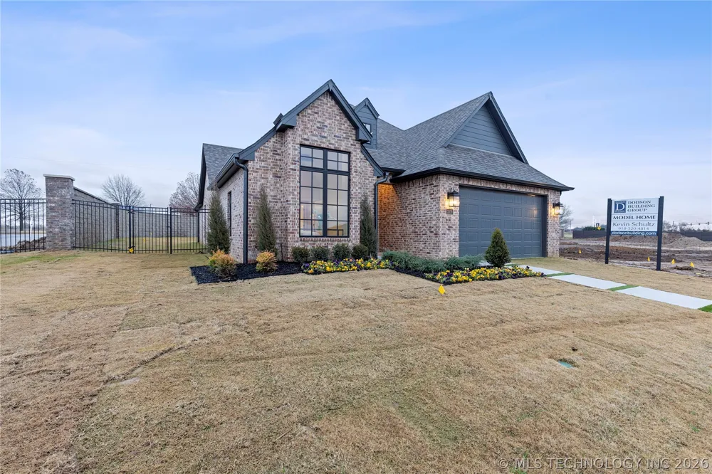 3709 W Laredo Street Broken Arrow, OK 74012