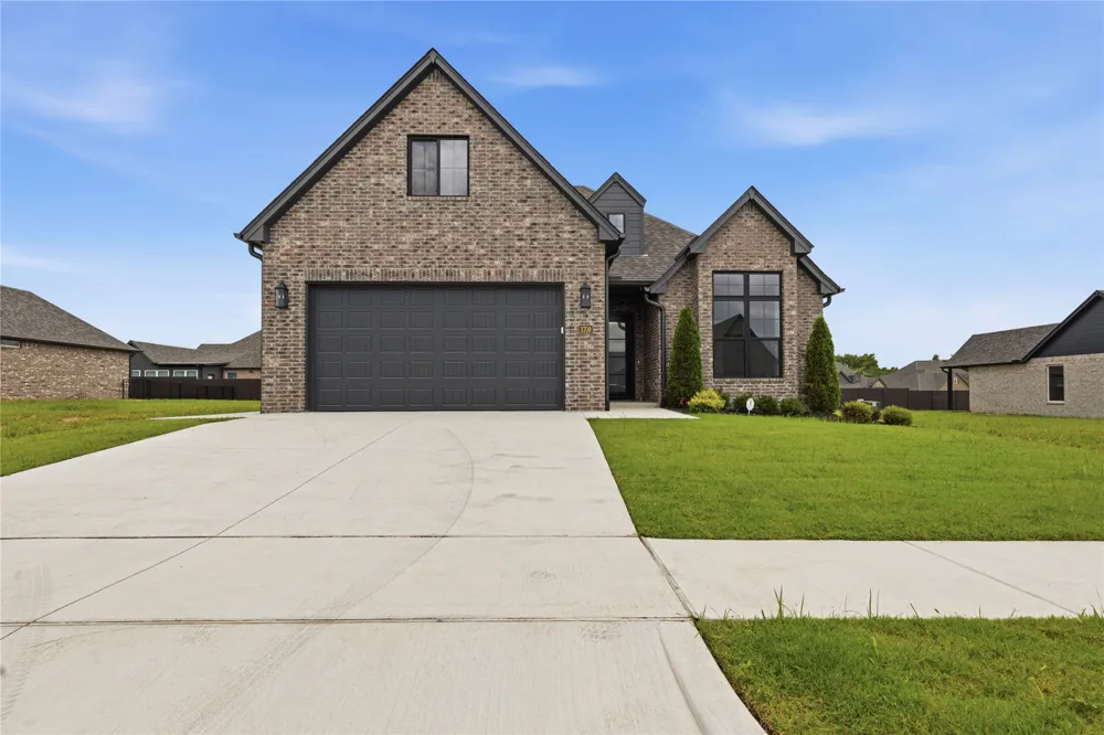 3709 W Laredo Street Broken Arrow, OK 74012