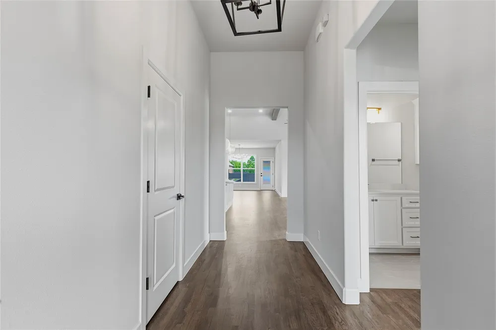 3709 W Laredo Street Broken Arrow, OK 74012