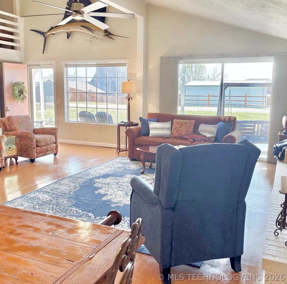 1498 Wagon Train Road Kingston, OK 73439