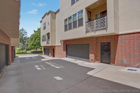 1411 S St Louis Avenue #B