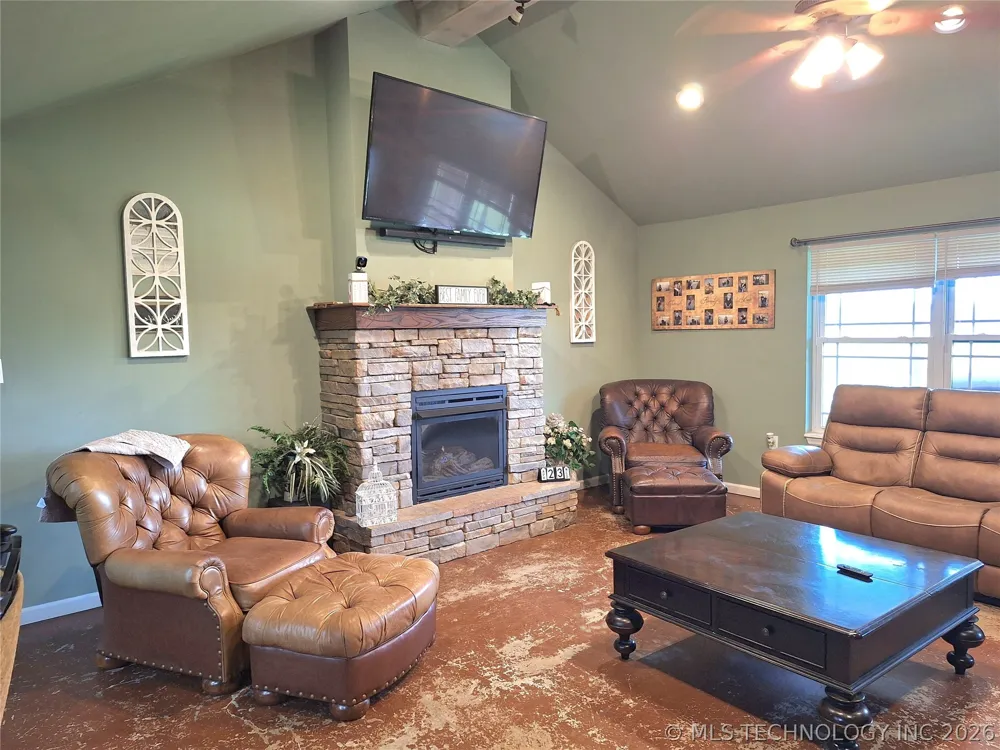1102 Vinson Lane Allen, OK 74825