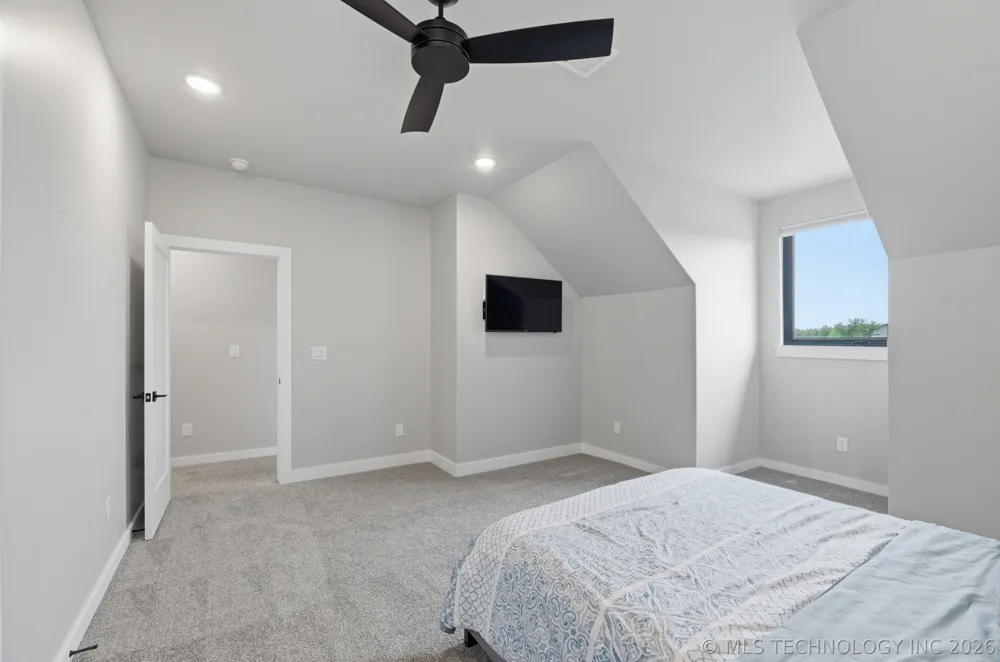 16924 S 31st East Avenue Mounds, OK 74047