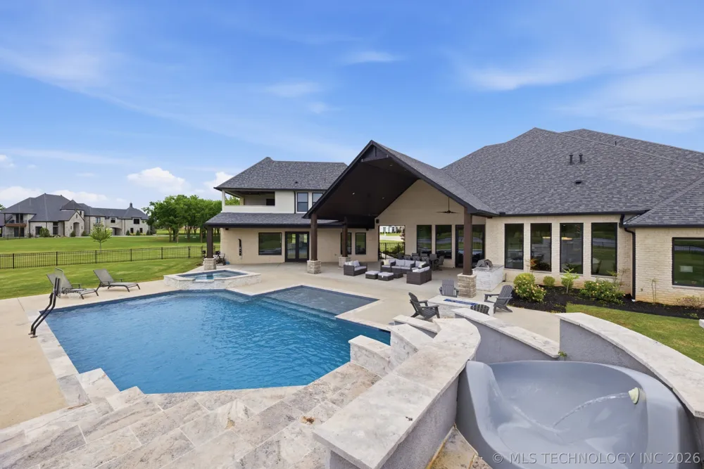 16924 S 31st East Avenue Mounds, OK 74047