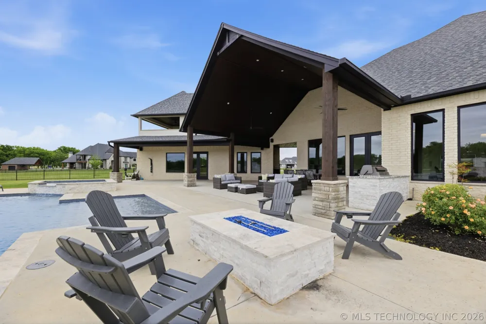 16924 S 31st East Avenue Mounds, OK 74047