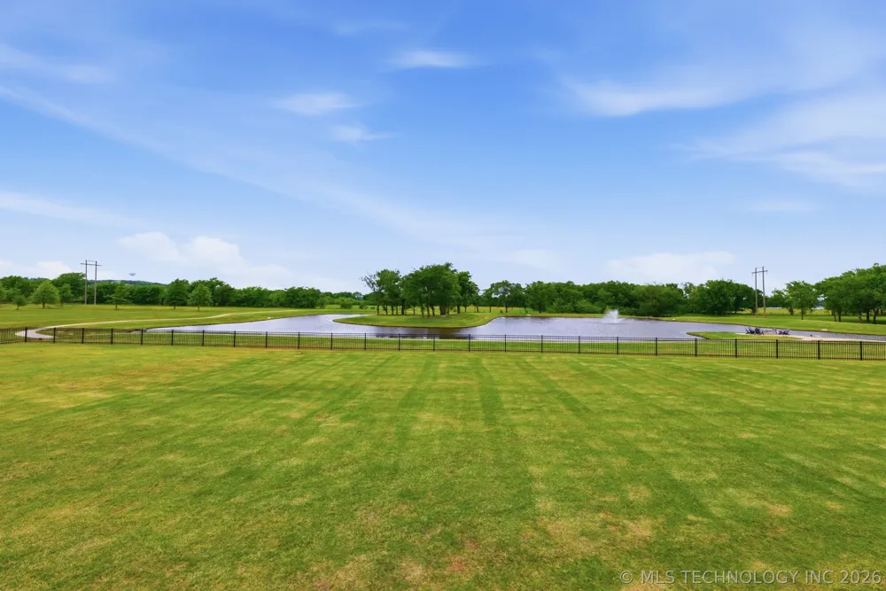 16924 S 31st East Avenue Mounds, OK 74047