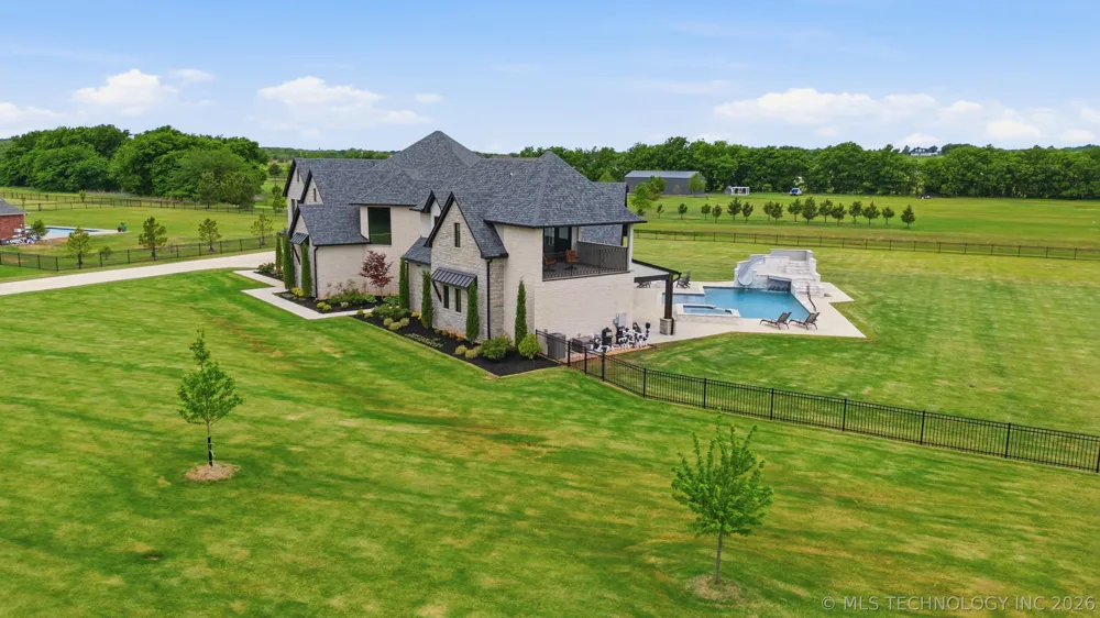 16924 S 31st East Avenue Mounds, OK 74047