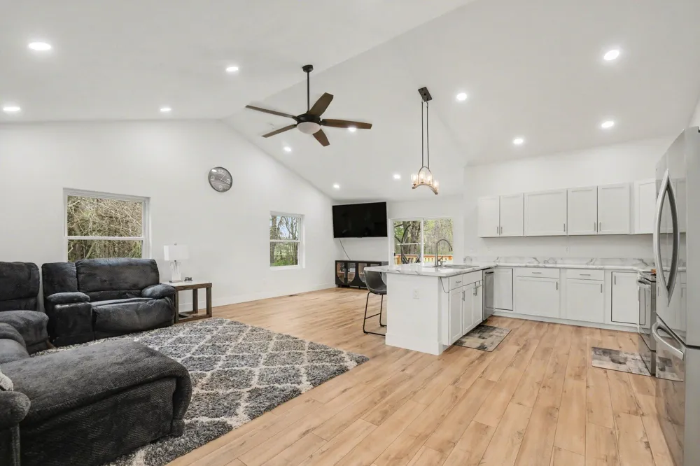 29542 Priest Street Dowagiac, MI 49047