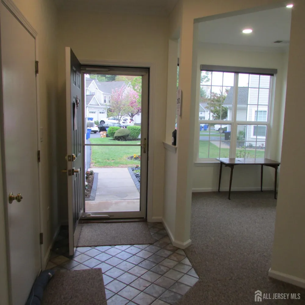 29 Tall Oaks Court Parlin, NJ 08859
