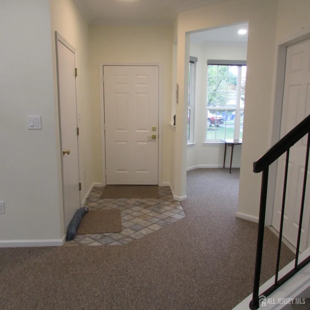 29 Tall Oaks Court Parlin, NJ 08859
