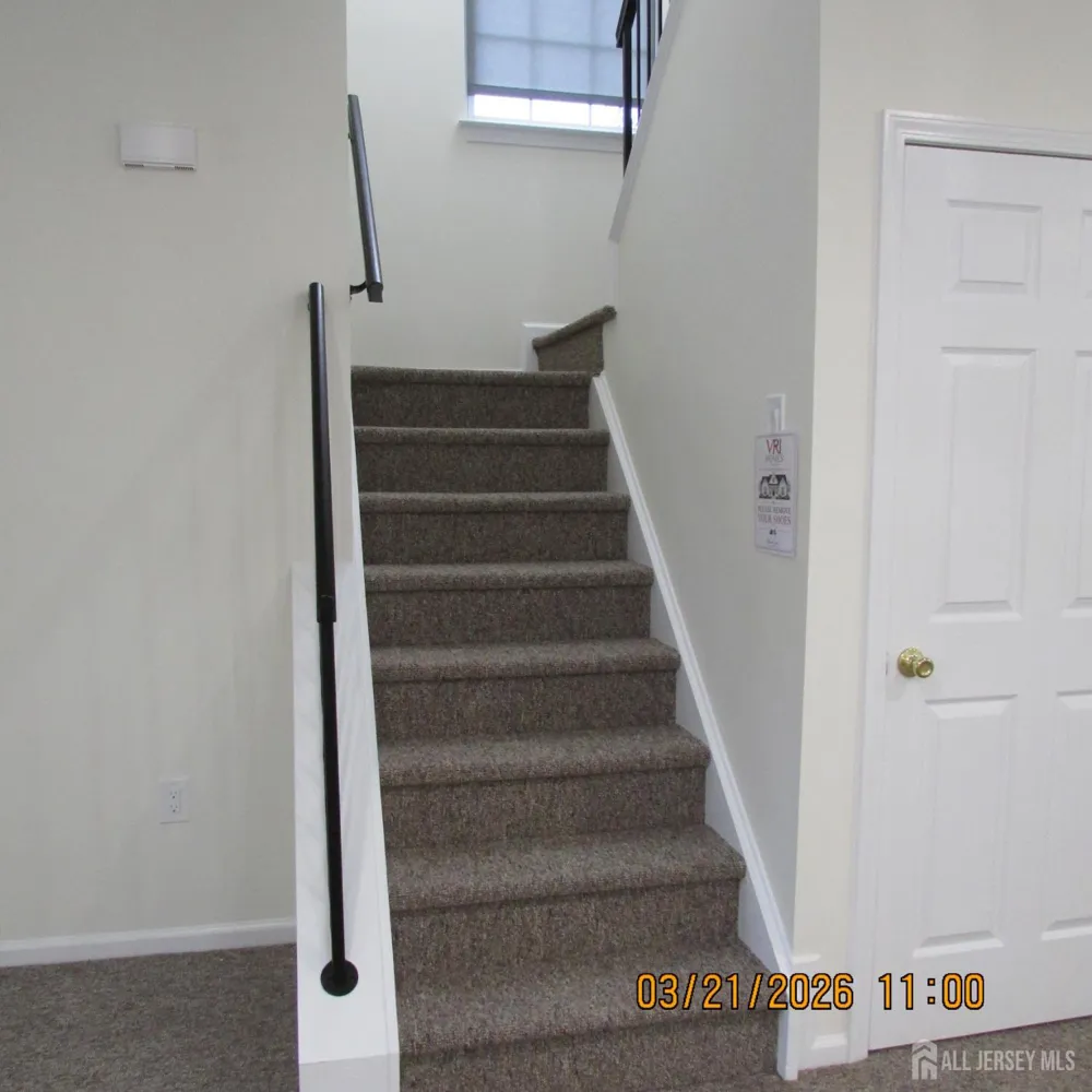29 Tall Oaks Court Parlin, NJ 08859