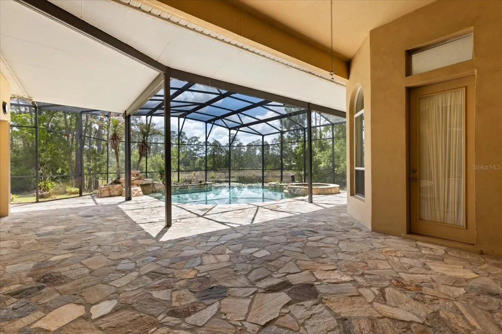 420 VALLEY STREAM DRIVE Geneva, FL 32732