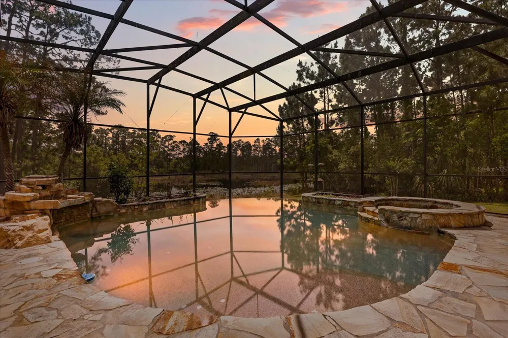 420 VALLEY STREAM DRIVE Geneva, FL 32732