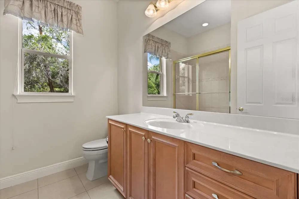 420 VALLEY STREAM DRIVE Geneva, FL 32732