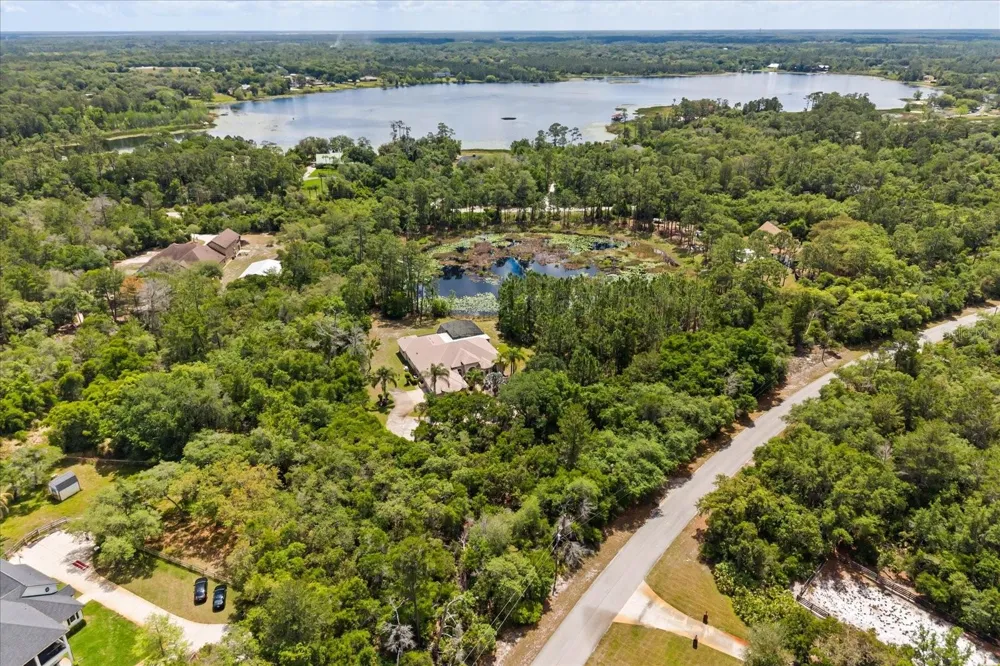 420 VALLEY STREAM DRIVE Geneva, FL 32732