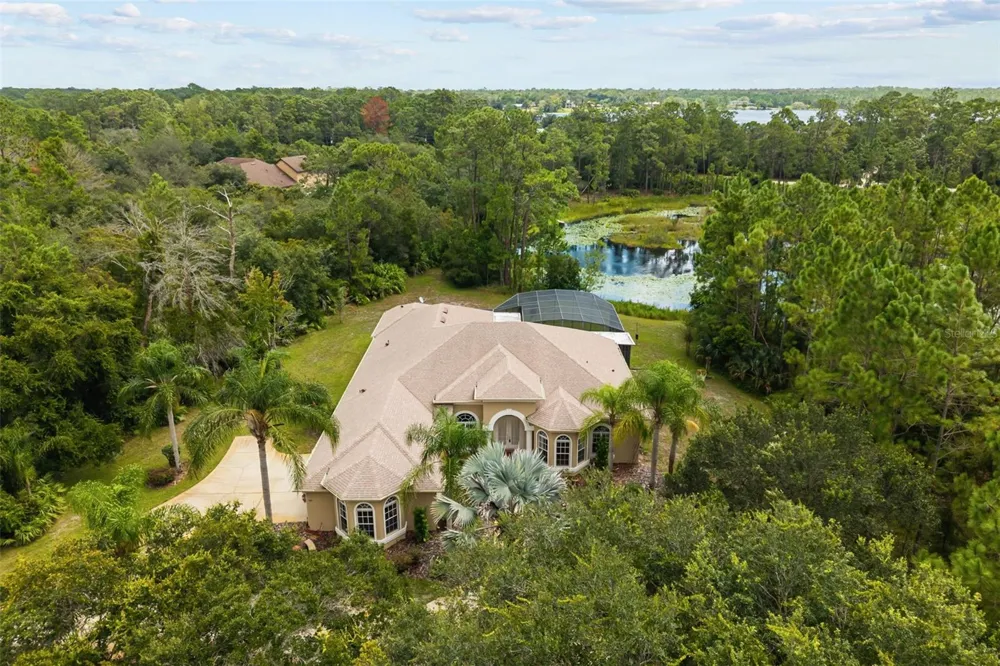 420 VALLEY STREAM DRIVE Geneva, FL 32732