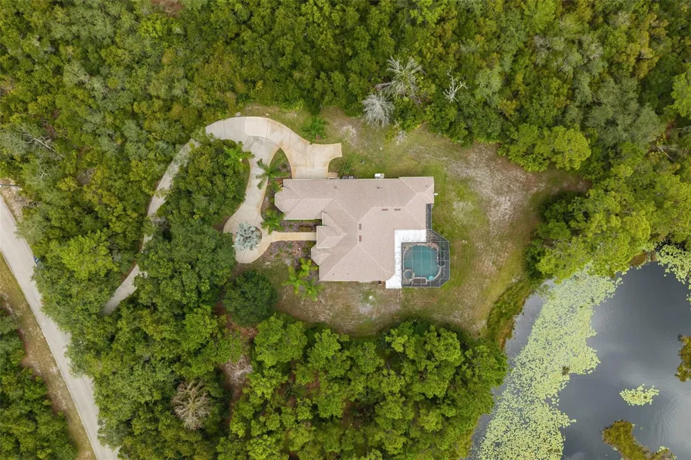 420 VALLEY STREAM DRIVE Geneva, FL 32732