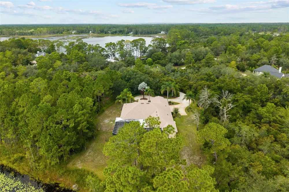 420 VALLEY STREAM DRIVE Geneva, FL 32732