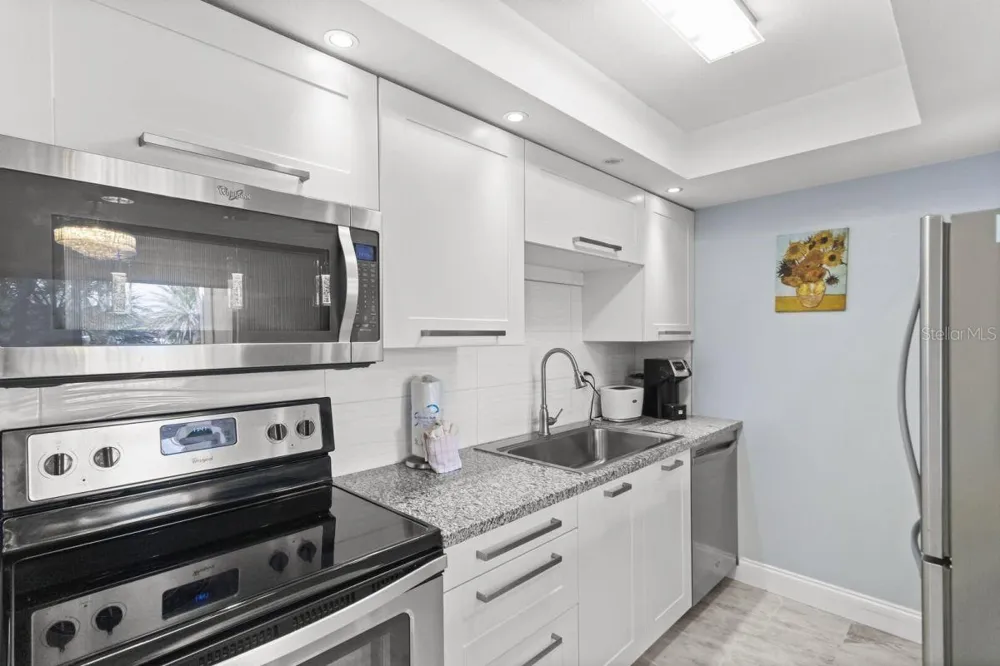 50 GULF BOULEVARD #206 Indian Rocks Beach, FL 33785