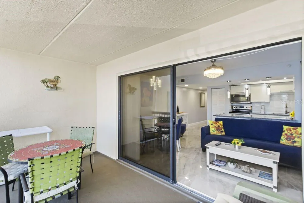 50 GULF BOULEVARD #206 Indian Rocks Beach, FL 33785