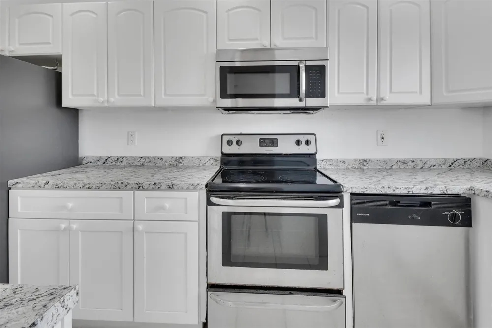 2200 S PALMETTO AVENUE #A040 Daytona Beach, FL 32119