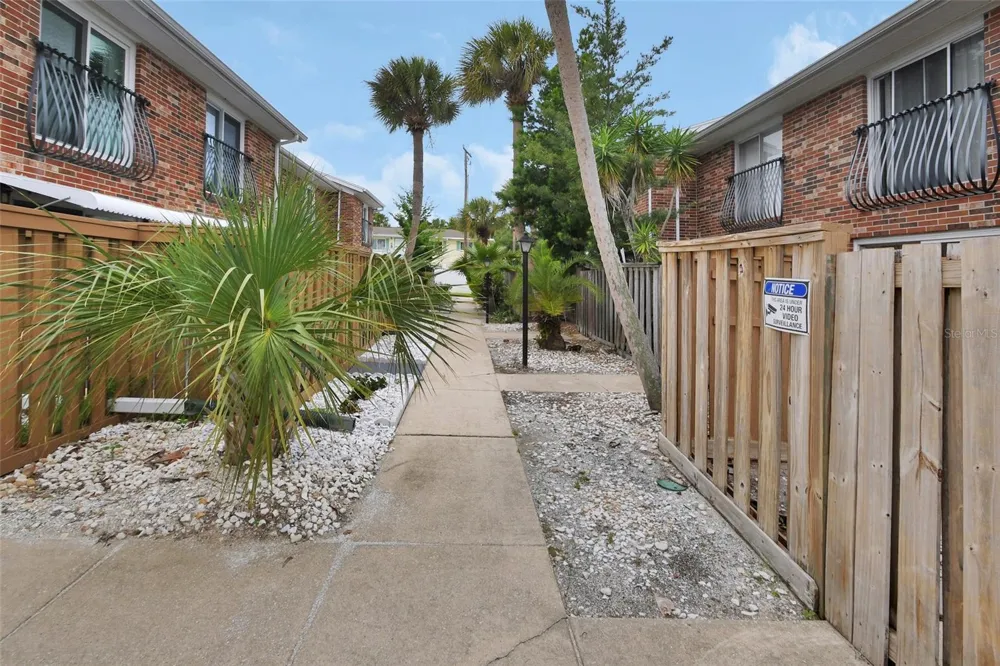 2200 S PALMETTO AVENUE #A040 Daytona Beach, FL 32119