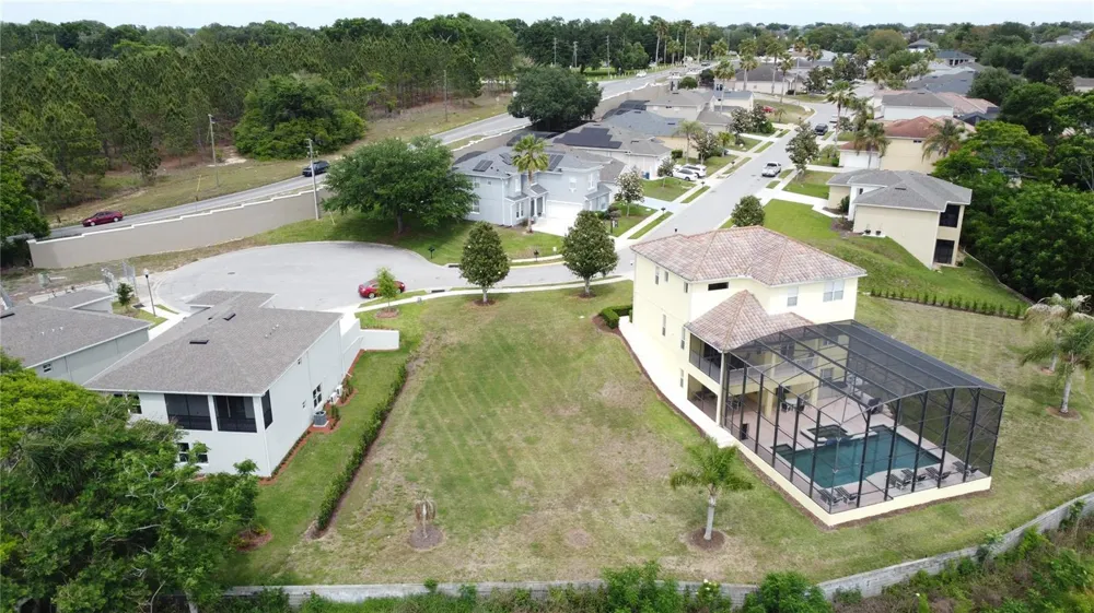 354 CHEROKEE AVE Haines City, FL 33844