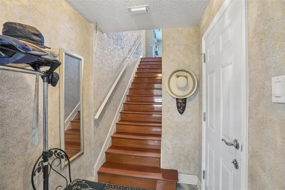 113 YACHT CLUB CIRCLE North Redington Beach, FL 33708